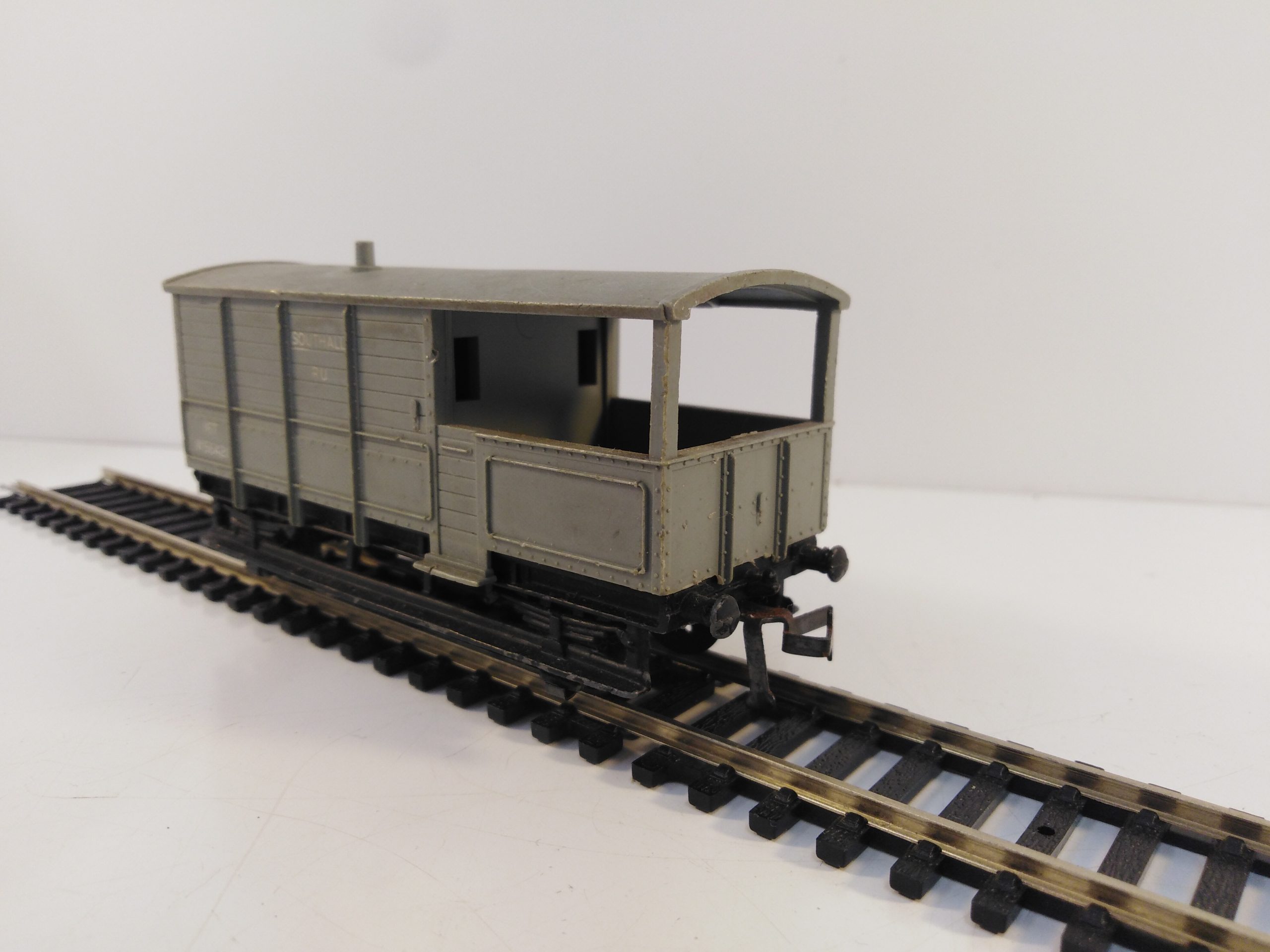 Oo Gauge Hornby Dublo Toad Brake Van W Rocket Railways