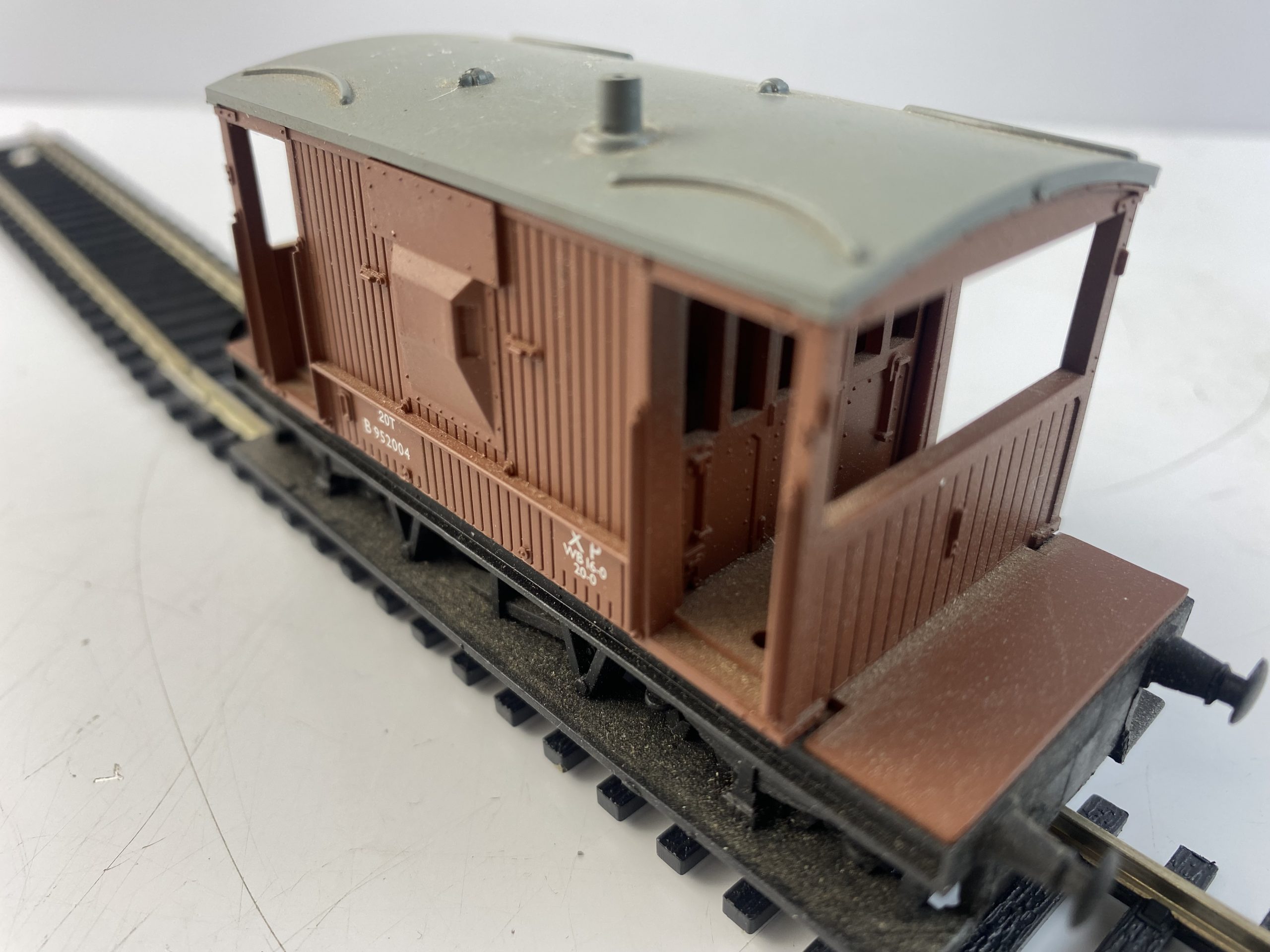 Hornby Oo Gauge T Brake Van Wagon Rocket Railways