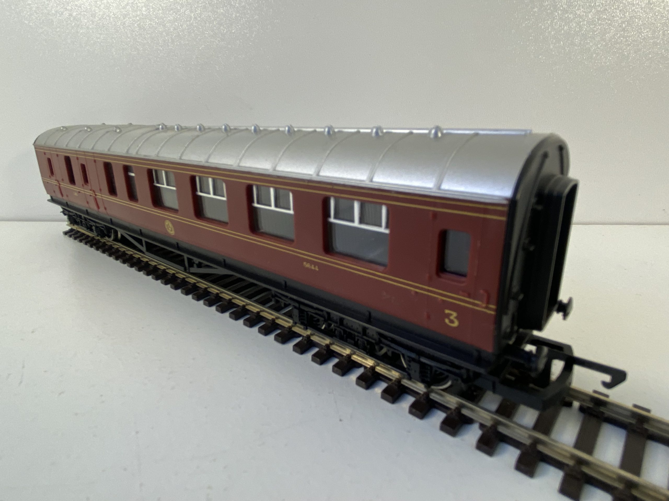 Hornby Lms Ft Brake Third Coach No In Lms Crimson Oo Gauge