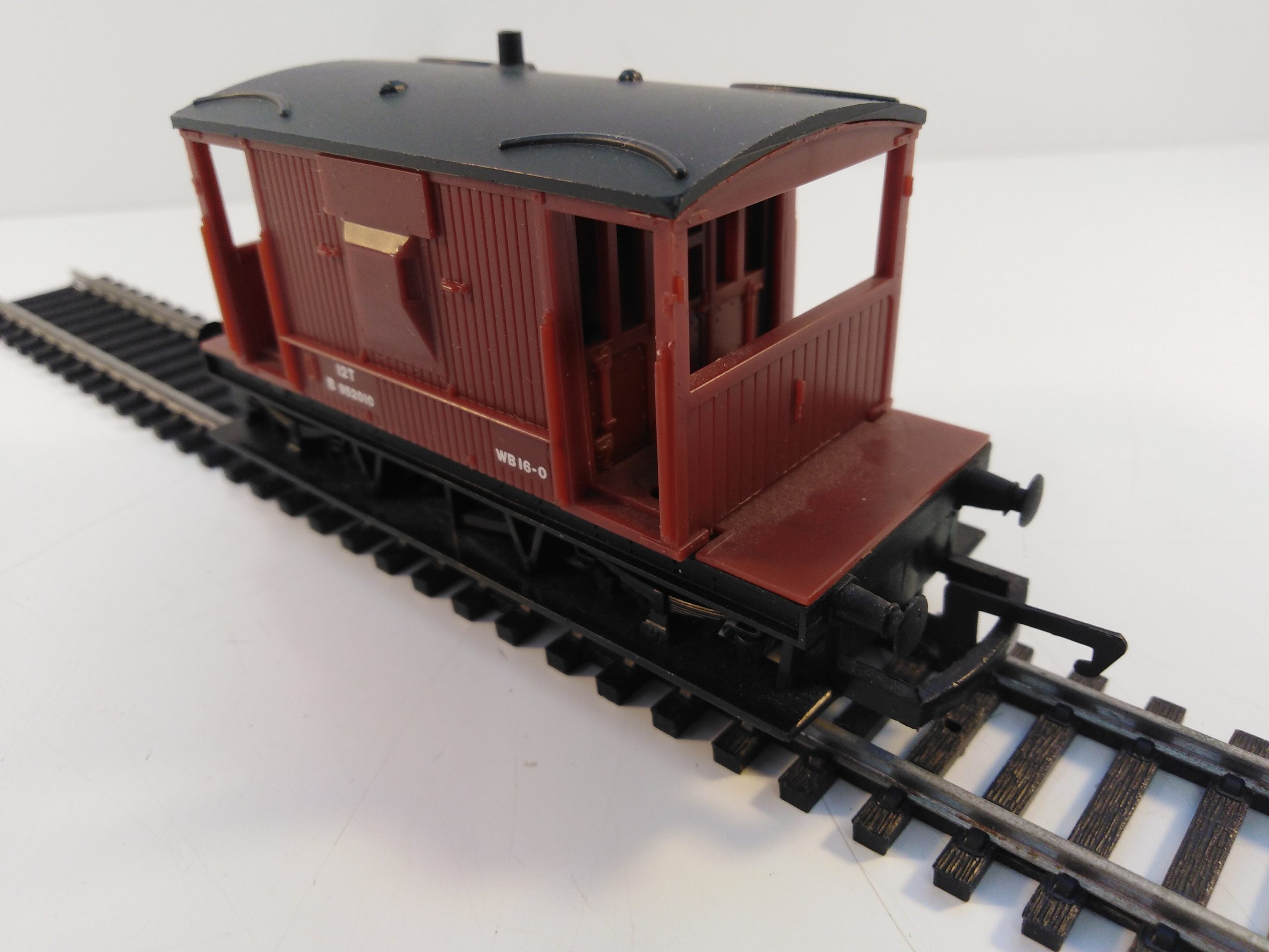 OO Gauge Hornby Brake Van 12T B952010 - Rocket Railways