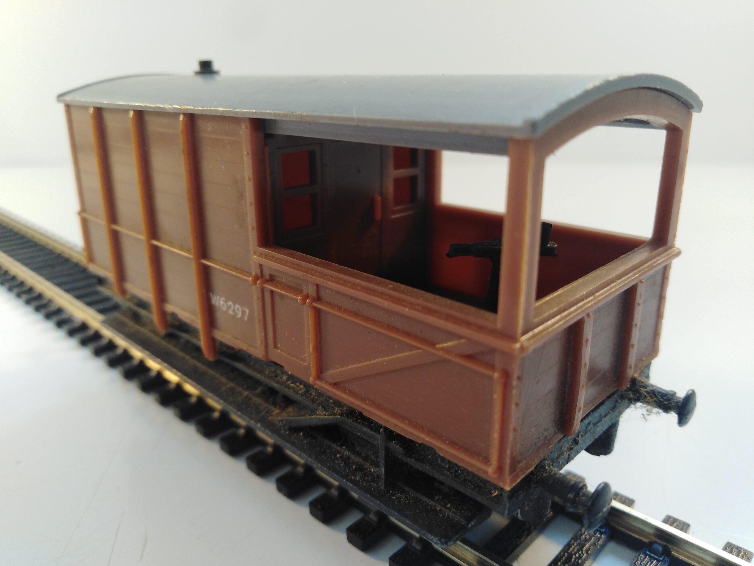 OO Gauge Hornby Toad Brake Van W6297 - Rocket Railways