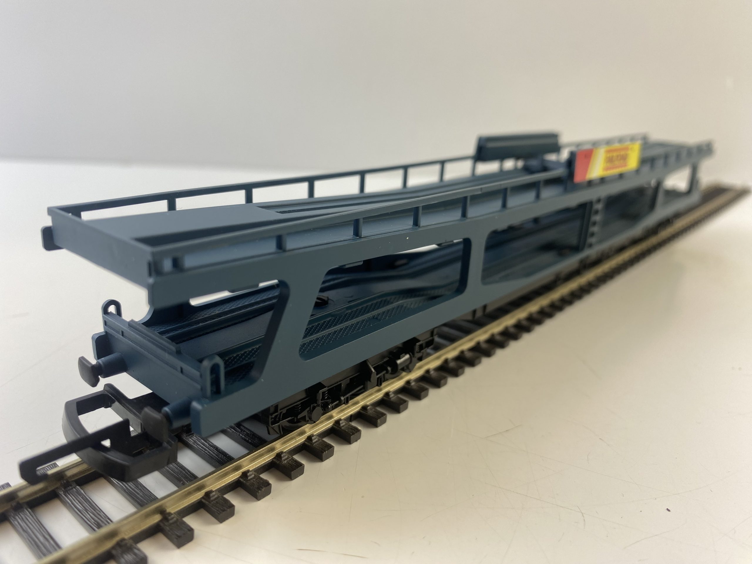 Hornby OO Gauge Railroad Car Transporter R6423 - Rocket Railways