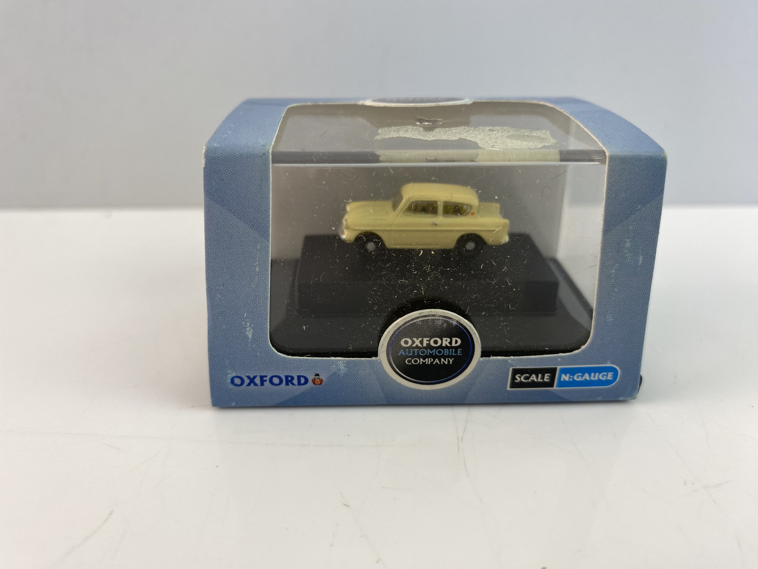 Oxford Diecast Sunburst Yellow/Cirrus White Ford Anglia - Rocket Railways