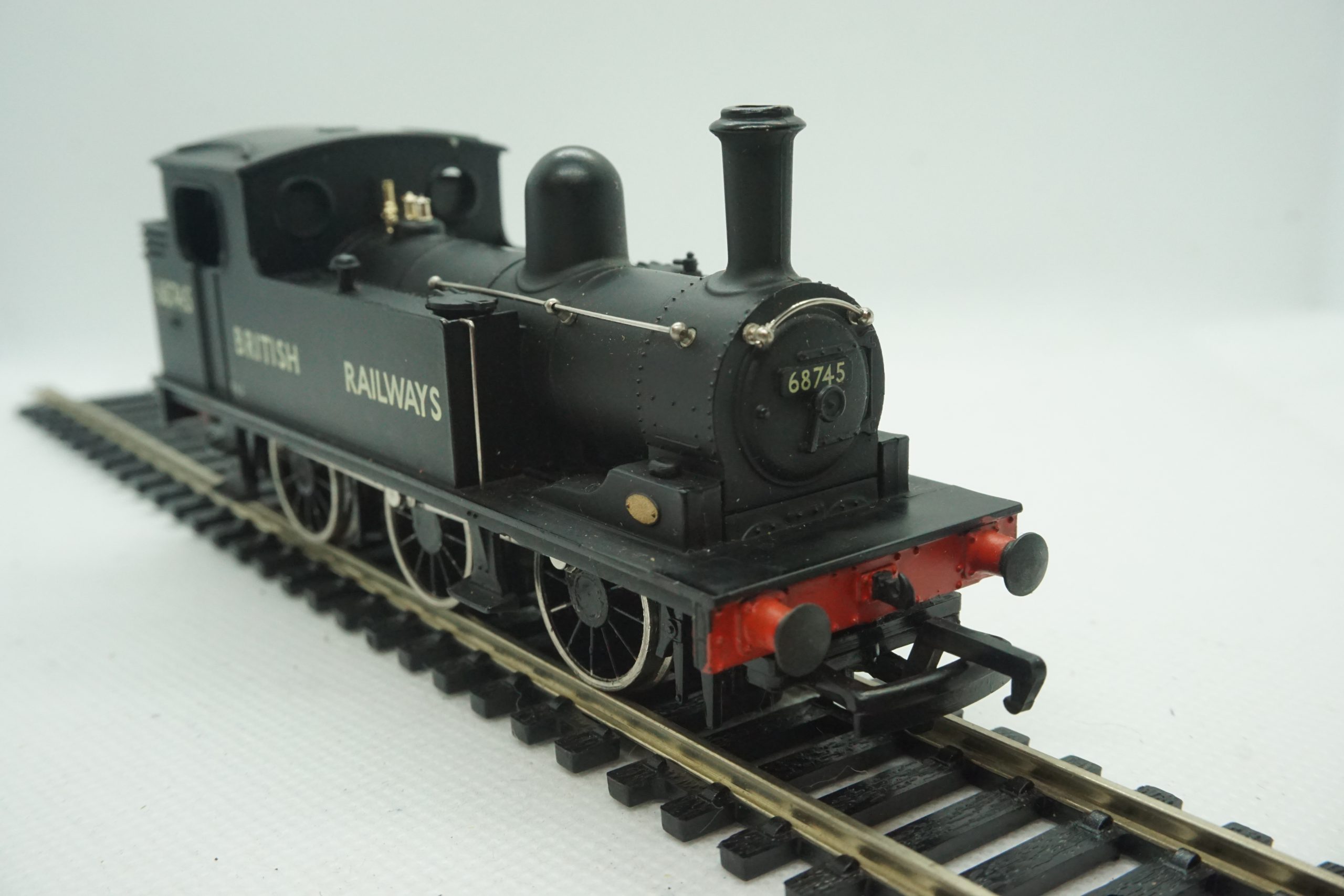 Mainline 0-6-0 J72 Class Tank in BR Black Livery - Rocket Railways